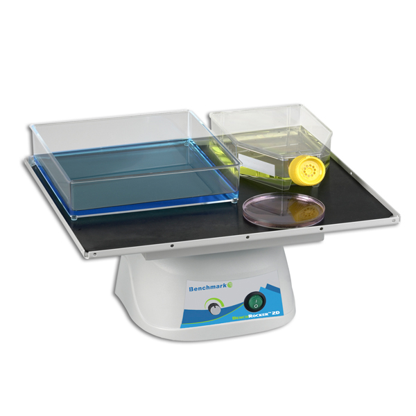 Agitador de velocidad variable BenchRocker 2D con plataforma de alfombrilla plana de 14 x 12 pulgadas.
Velocidad e inclinación ajustables para una amplia gama de aplicaciones